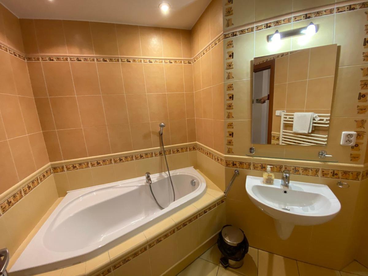 Hotel Penzion Le Monde Bardejov Esterno foto