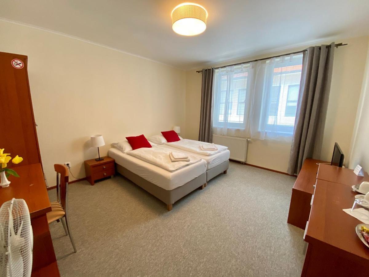 Hotel Penzion Le Monde Bardejov Esterno foto