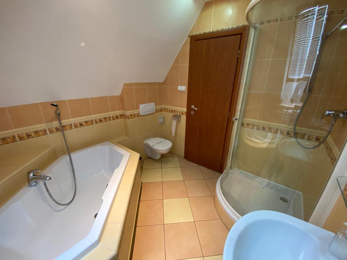 Hotel Penzion Le Monde Bardejov Esterno foto